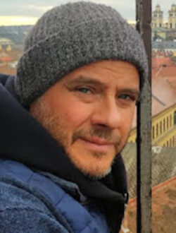 Gary Lippman author photo credit Vera Szombathelyi Gary Lippman author photo credit Vera Szombathelyi